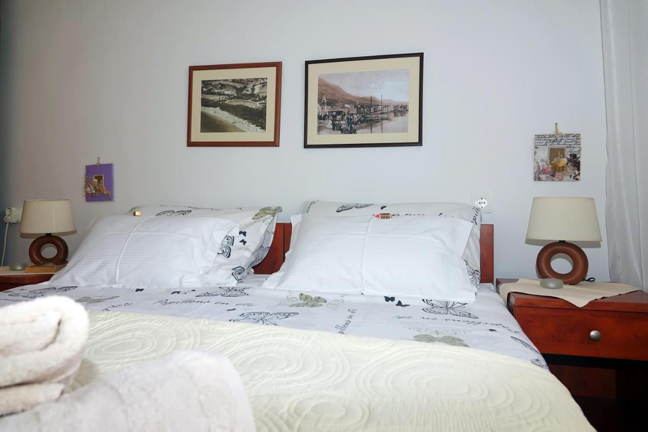 Two-Bedroom Apartment In The Centre Makarska Exterior foto