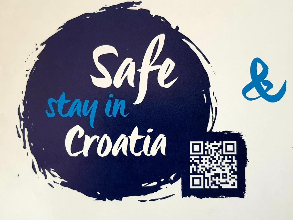 Two-Bedroom Apartment In The Centre Makarska Exterior foto
